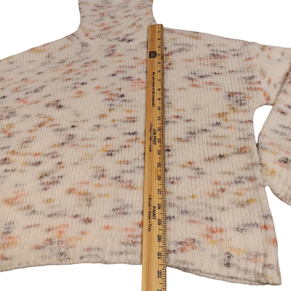 JESSICA SIMPSON WOMEN'S SIZE MEDIUM MULTI PASTEL COLORED TURTLE NECK SWEATER. - Picture 5 of 9